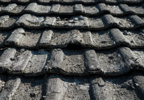 Rolnicy nie stracą dotacji? Więcej czasu na wymianę dachów z azbestu