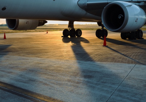 Lotnictwo przyspiesza transformację. SAF ma stanowić 70% paliw lotniczych