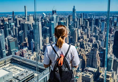 Miasto, które nigdy nie śpi 🗽🏙️ Wakacyjne (i nie tylko) loty do Nowego Jorku od 1590 PLN 🍎🚕