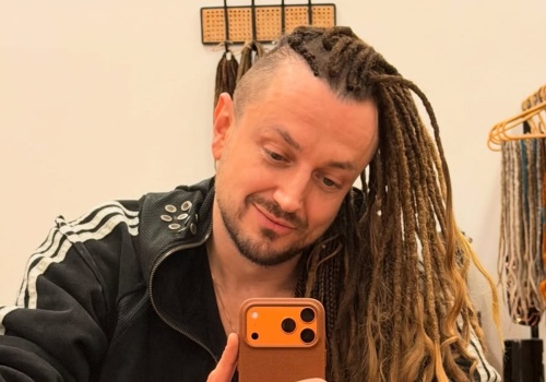 Dzień po rozprawie Baron zdecydował się na kolejną zmianę. Internauci zachwyceni