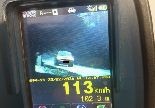 Bobrowniki: 45-latek stracił prawo jazdy za rażące przekroczenie prędkości