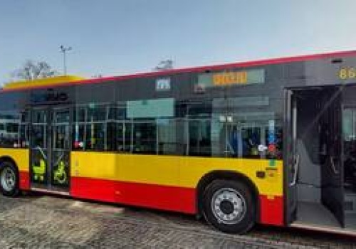 Wielka dostawa dla MPK Wrocław: Pierwsze 60 nowych Mercedesów odebrane!