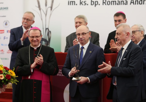 Nagroda im. Ks. Bp. Romana Andrzejewskiego dla dr. Mateusza Szpytmy