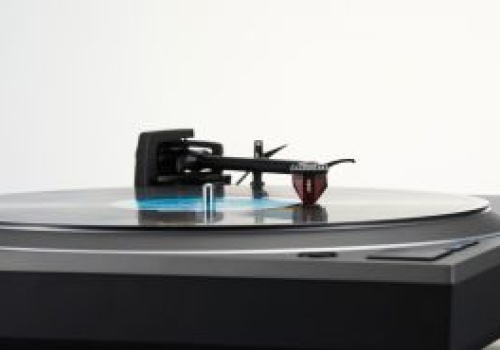 Technics z nowym gramofonem. Audiofilski standard w klasie entry-level