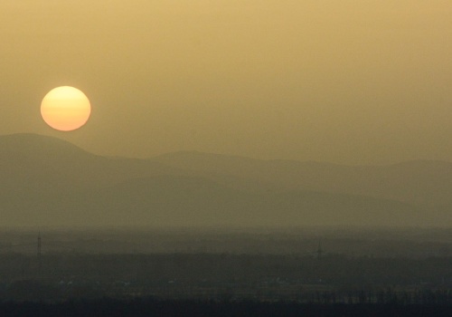 Pył znad Sahary nad Polską. Meteorolodzy pokazali mapę, narażone szczególnie te regiony