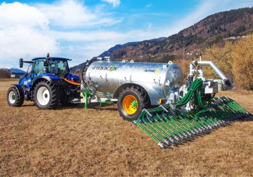 Gnojowica bez strat. Jak dobrać dawkę i termin nawożenia do gleby, by nie tracić azotu?