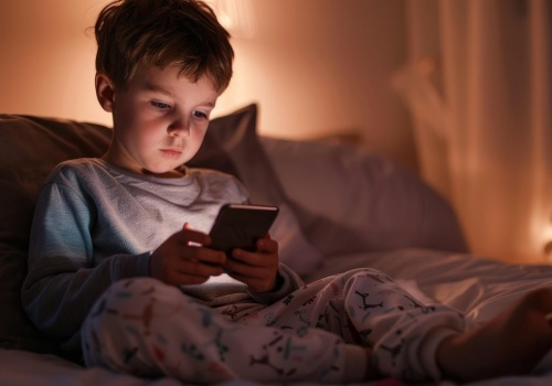 Niebezpieczne „wyzwania” wśród młodzieży. Presja grupy silniejsza niż rozsądek