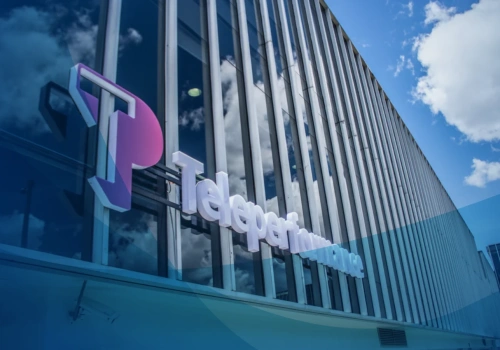 Twórca Teleperformance - Daniel Julien oraz Thomas Mackenbrock odchodzą z firmy