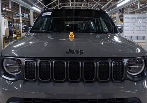 O co chodzi z kaczką na Jeepie? To tzw. „ducking”