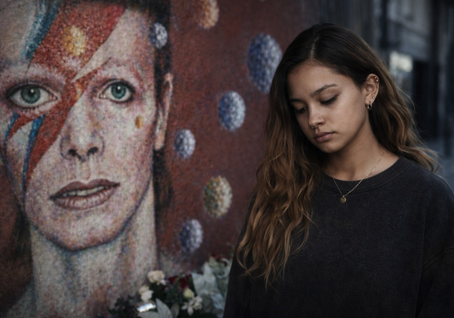 „Nie było mnie przy nim, gdy umierał”. Wstrząsające wyznanie córki Davida Bowiego