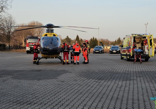 Strażacy z JRG Sieradz zabezpieczali polowe lądowisko dla załogi LPR