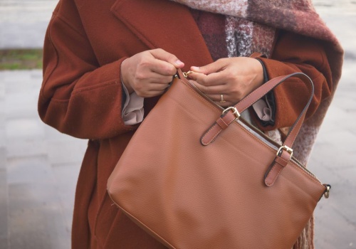 Bambi Bag to grzeczna alternatywa dla panterki. Jedna torebka i cała stylizacja wygląda drożej