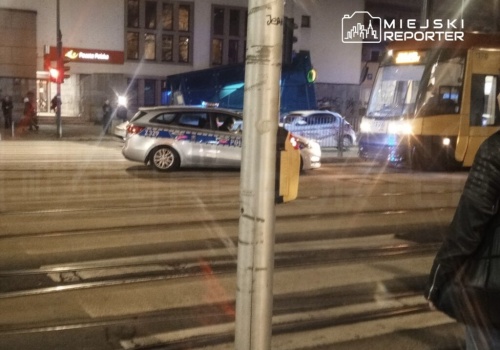 Incydent na Pradze-Północ. Tramwaj z uszkodzoną szybą przy Dworcu Wileńskim. Ktoś do niego strzelał?