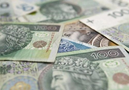 Fitch utrzymuje rating Polski „A-”. Wskazuje na „szybki wzrost długu publicznego”