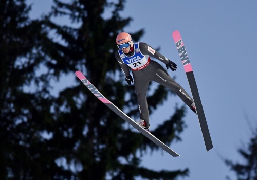 Loty narciarskie. Gdzie oglądać Polaków w Bad Mitterndorf? O której początek?