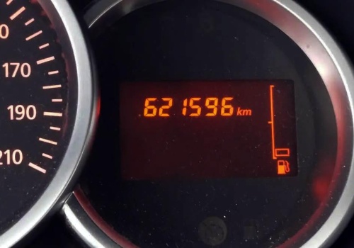 Ile kilometrów przejedzie Dacia Logan 0,9 TCE na TAXI? Ta ma 621 tysięcy kilometrów i nie zamierza się zatrzymać