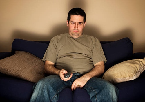 Wieczne chemikalia przyspieszają starzenie się organizmu, szczególnie mężczyzn w średnim wieku