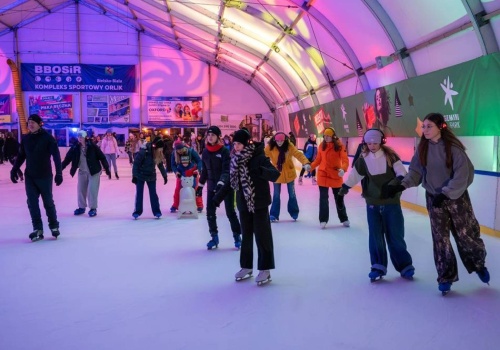 Ostatni ślizg w tym sezonie. Lodowisko zaprasza na finałowy dzień