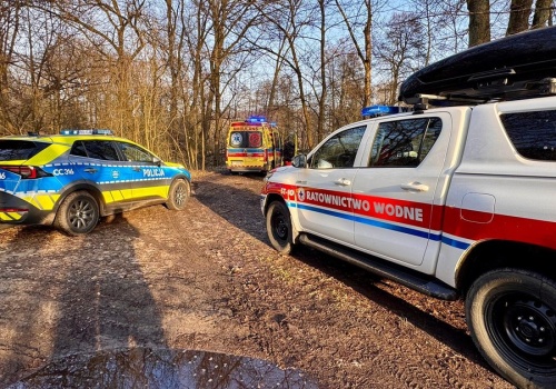 W rzece zauważył coś strasznego. Natychmiast zaalarmował służby. Potwierdziło się najgorsze