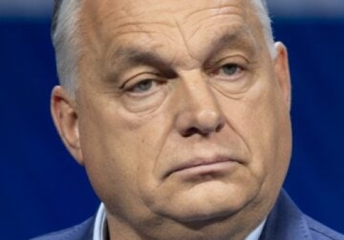 Meandry orbanowskiej logiki: Operacja wojskowa USA w Iranie a wznowienie przez Ukrainę dostaw ropy rurociągiem Przyjaźń