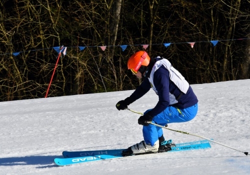 Niesamowite emocje w Myślenicach. Tak narciarze rywalizowali o puchar