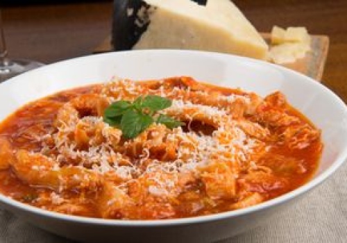 Włosi gotują inaczej niż w Polsce. Te flaczki mają jeszcze więcej smaku