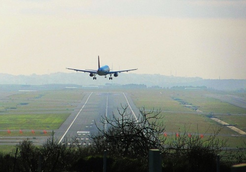 Jedno z najstarszych lotnisk w Niemczech może zniknąć. Mieszkańcy zdecydują w referendum
