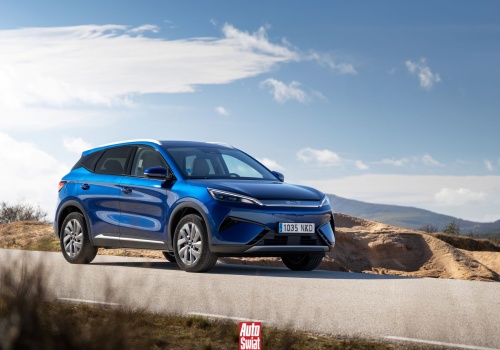 Nowy BYD Atto 3 Evo daje wielką moc za niewielkie pieniądze. To rodzinna rakieta