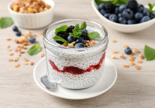 Ma mnóstwo błonnika i pęcznieje w żołądku. Jedz na diecie, a boczki znikną