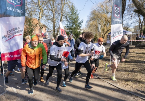 Przebiegli symboliczny dystans, aby oddać hołd Wyklętym