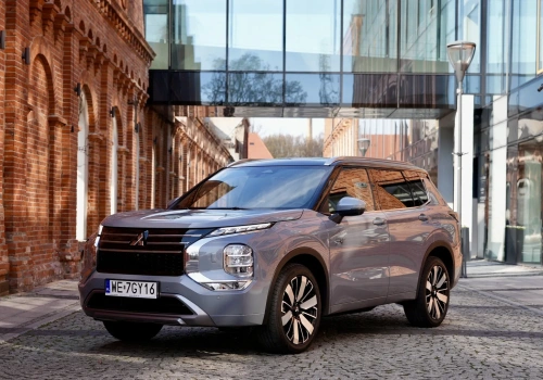 Mitsubishi Outlander PHEV nawet 50 tys. zł taniej
