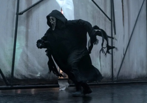 Widzowie maja gdzieś fatalne recnzje i polityczny bojkot! Totalne tłumy na „Krzyku 7”