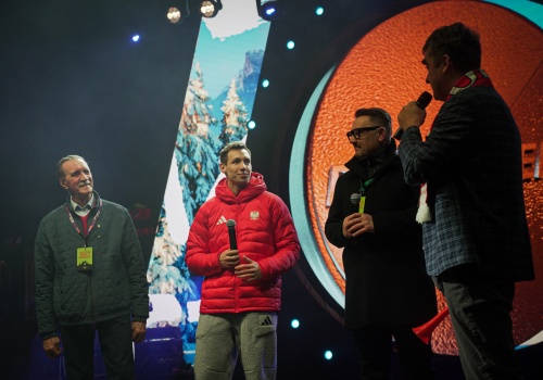 Spotkanie z Kacprem Tomasiakiem na placu Wojska Polskiego. Zagrał Zakopower