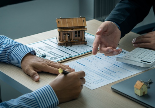 Koniec „wolnej amerykanki” w zawodzie pośrednika nieruchomości?