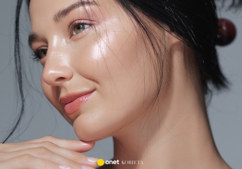 To serum wyrównuje kolor skóry jak baza wizażystek z planu zdjęciowego. Ściera plamki