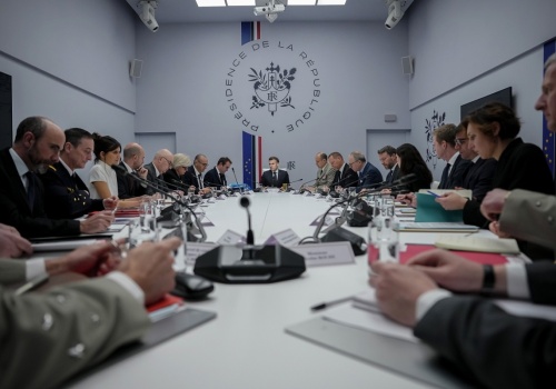 Paryż, Berlin i Londyn deklarują „gotowość na działania obronne