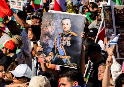 Niemiecka prasa o Iranie: Trump odwala brudną robotę za Europę