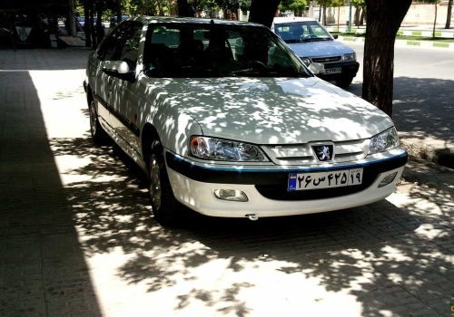 Citroën, Peugeot, Renault. Jakie francuskie samochody były produkowane w Iranie?