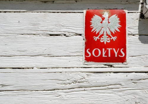 Pieniądze dla sołtysów 2026 roku. Kto i Ile może otrzymać?