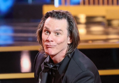 To nie Jim Carrey odebrał nagrodę? Fani grzmią w sieci