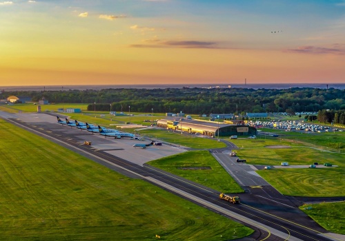Lotnisko Modlin rośnie. 118-proc. wzrost ruchu w lutym