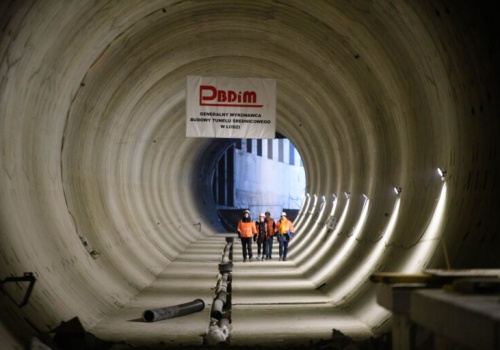 Kolejny etap sporu między byłym wykonawcą tunelu średnicowego a PKP PLK. Pół miliarda złotych kar