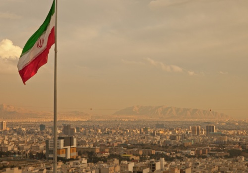 Konflikt USA–Iran wpływa na rynki. Ekspert: to byłby najgorszy scenariusz