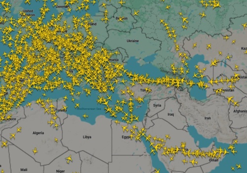 Chaos na lotnisku w Abu Zabi. Część samolotów zaczęła startować
