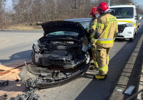 Zderzenie na autostradzie A4. Tworzą się korki na wyjeździe z centrum