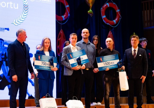 Powiat radomski tradycyjnie nagrodził trenerów i sportowców z 13 gmin