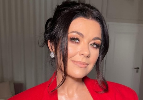 Zapomnij o plisowanych spódnicach - wiosną i latem 2026 nosimy modele w stylu Cichopek