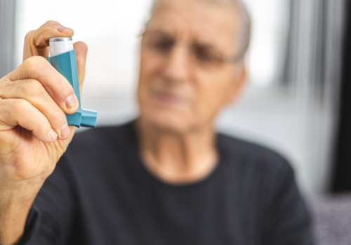 Pilna decyzja GIF. Popularny lek inhalacyjny znika z aptek w całej Polsce