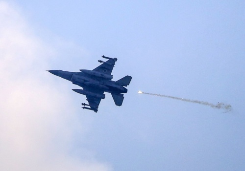 Drony zaatakowały ambasadę USA. Beniamin Netanjahu: Wojna może trochę potrwać