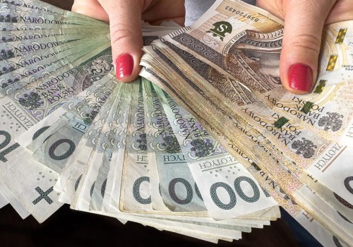 Top 5 dotacji w marcu. Miliony czekają na chętnych. Kto ma szanse na granty?